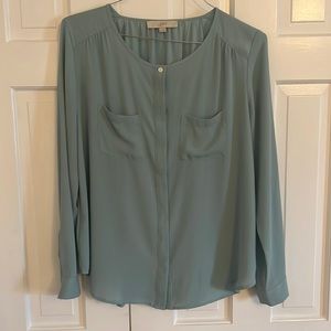 Ann Taylor Loft Blue Blouse Full Front Button Up Size Medium